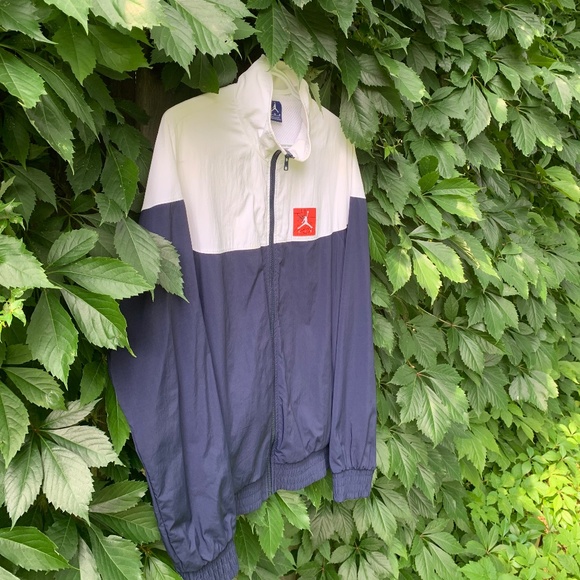Jordan X Nike Air Windbreaker - Picture 2 of 8